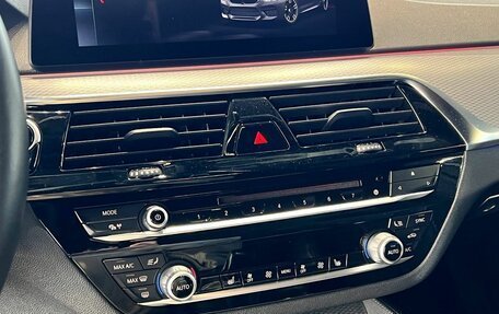 BMW 5 серия, 2018 год, 3 250 000 рублей, 14 фотография