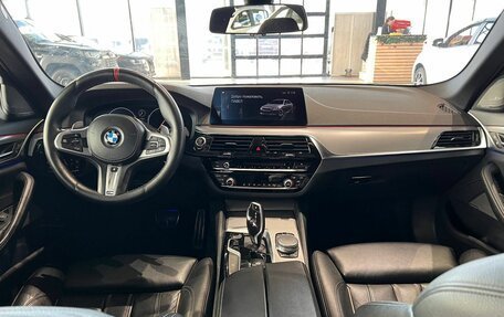 BMW 5 серия, 2018 год, 3 250 000 рублей, 24 фотография