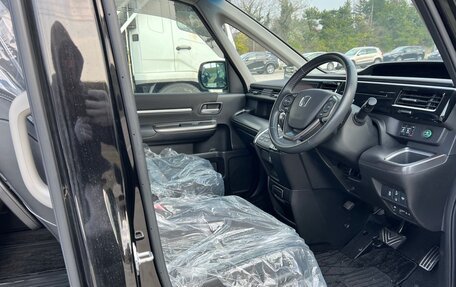 Honda Stepwgn IV, 2021 год, 2 360 000 рублей, 25 фотография