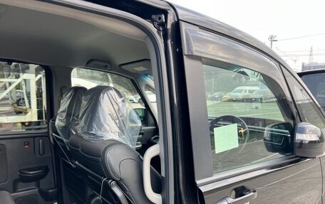 Honda Stepwgn IV, 2021 год, 2 360 000 рублей, 33 фотография