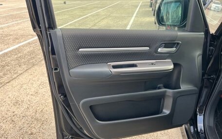 Honda Stepwgn IV, 2021 год, 2 360 000 рублей, 36 фотография