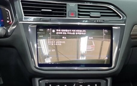 Volkswagen Tiguan II, 2022 год, 2 870 000 рублей, 5 фотография