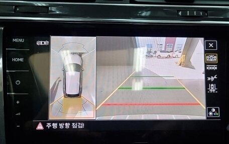 Volkswagen Tiguan II, 2022 год, 2 870 000 рублей, 6 фотография