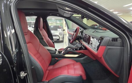 Porsche Cayenne III, 2024 год, 13 600 000 рублей, 3 фотография