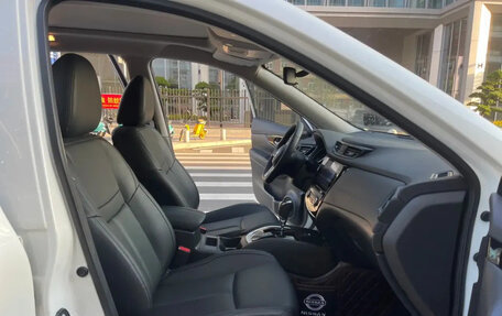 Nissan X-Trail, 2022 год, 2 590 000 рублей, 3 фотография