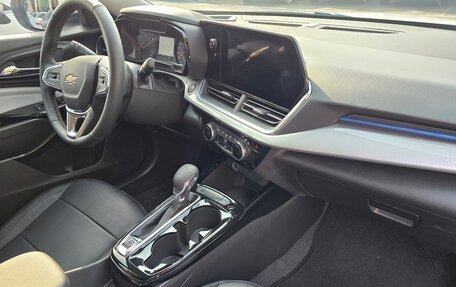 Chevrolet Trax, 2024 год, 2 140 000 рублей, 4 фотография