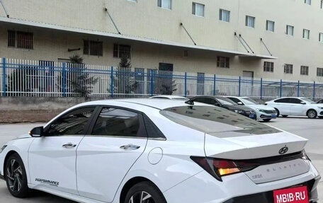 Hyundai Elantra, 2024 год, 1 947 000 рублей, 2 фотография