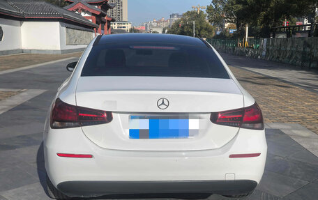 Mercedes-Benz A-Класс, 2022 год, 2 300 000 рублей, 3 фотография