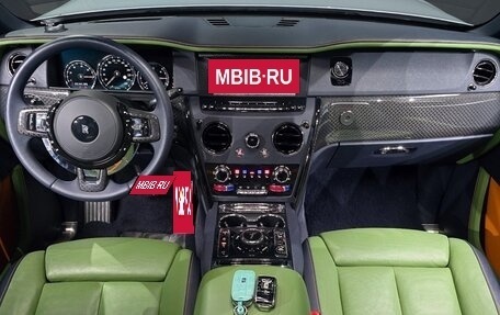 Rolls-Royce Cullinan, 2024 год, 40 020 000 рублей, 7 фотография