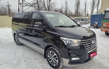 Hyundai Grand Starex Grand Starex I рестайлинг 2, 2020 год, 4 500 000 рублей, 1 фотография