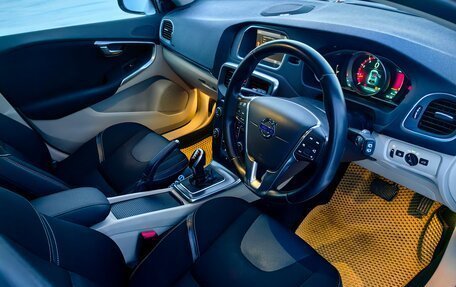 Volvo V40 II рестайлинг, 2013 год, 1 400 000 рублей, 8 фотография