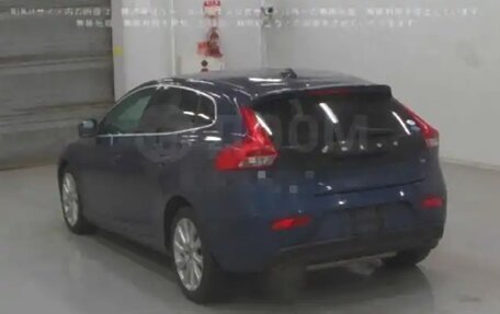 Volvo V40 II рестайлинг, 2013 год, 1 400 000 рублей, 17 фотография