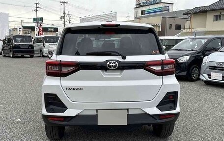 Toyota Raize I, 2022 год, 1 236 000 рублей, 4 фотография