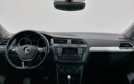 Volkswagen Tiguan II, 2017 год, 1 999 000 рублей, 11 фотография