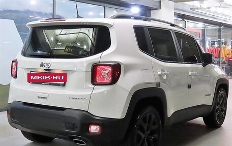Jeep Renegade I рестайлинг, 2022 год, 1 475 000 рублей, 2 фотография