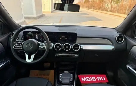 Mercedes-Benz GLB, 2021 год, 12 фотография