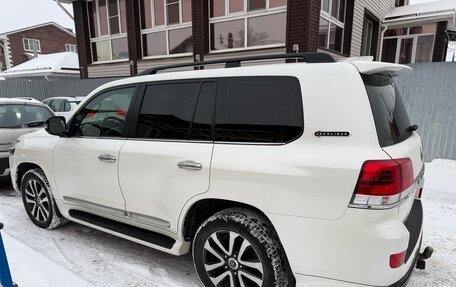 Toyota Land Cruiser 200, 2017 год, 6 300 000 рублей, 8 фотография