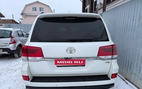 Toyota Land Cruiser 200, 2017 год, 6 300 000 рублей, 5 фотография