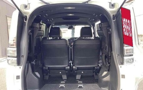 Toyota Voxy III, 2021 год, 2 165 000 рублей, 21 фотография