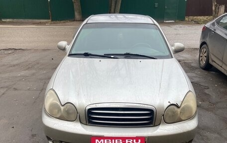 Hyundai Sonata IV рестайлинг, 2004 год, 400 000 рублей, 1 фотография