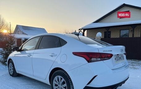 Hyundai Solaris II рестайлинг, 2021 год, 1 500 000 рублей, 6 фотография