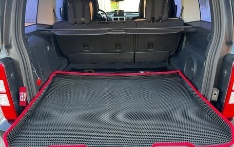 Dodge Nitro, 2007 год, 1 200 000 рублей, 14 фотография