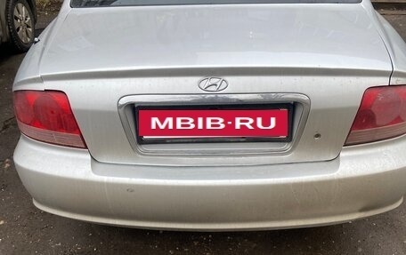 Hyundai Sonata IV рестайлинг, 2004 год, 400 000 рублей, 3 фотография