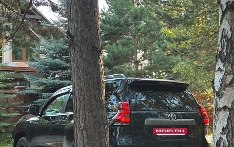 Toyota Land Cruiser Prado 150 рестайлинг 2, 2018 год, 5 100 000 рублей, 4 фотография