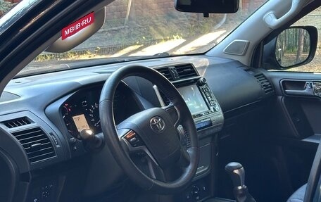 Toyota Land Cruiser Prado 150 рестайлинг 2, 2018 год, 5 100 000 рублей, 7 фотография