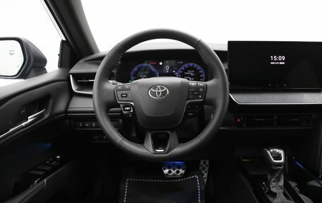 Toyota Camry, 2025 год, 4 490 000 рублей, 8 фотография