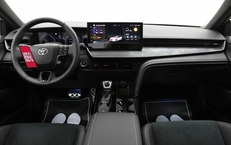 Toyota Camry, 2025 год, 4 490 000 рублей, 7 фотография