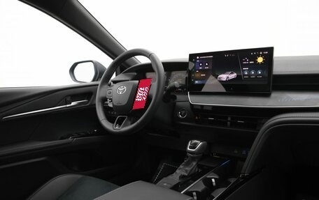 Toyota Camry, 2025 год, 4 490 000 рублей, 9 фотография