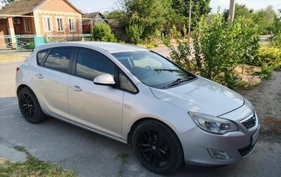 Opel Astra J, 2010 год, 750 000 рублей, 1 фотография