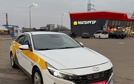 Hyundai Elantra, 2021 год, 1 200 000 рублей, 10 фотография