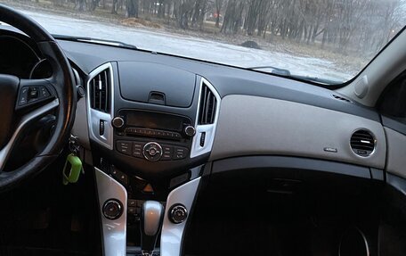 Chevrolet Cruze II, 2014 год, 850 000 рублей, 7 фотография