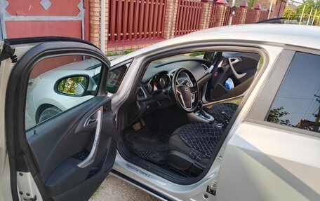 Opel Astra J, 2010 год, 750 000 рублей, 5 фотография