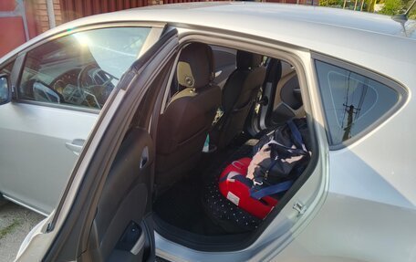 Opel Astra J, 2010 год, 750 000 рублей, 7 фотография