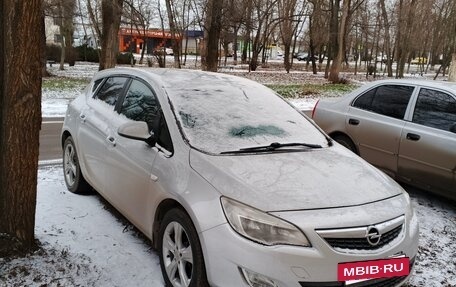 Opel Astra J, 2010 год, 750 000 рублей, 18 фотография
