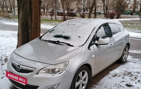 Opel Astra J, 2010 год, 750 000 рублей, 19 фотография