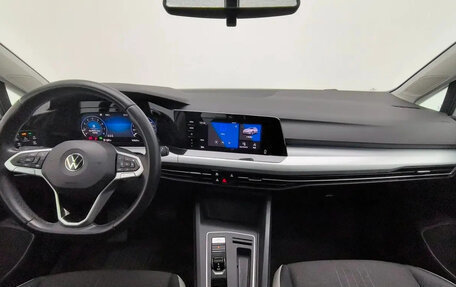 Volkswagen Golf VIII, 2022 год, 1 600 000 рублей, 8 фотография