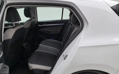 Volkswagen Golf VIII, 2022 год, 1 600 000 рублей, 5 фотография