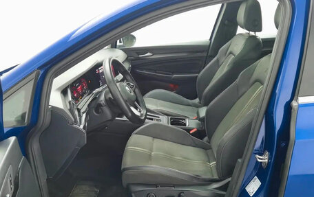 Volkswagen Golf VIII, 2022 год, 1 620 000 рублей, 9 фотография