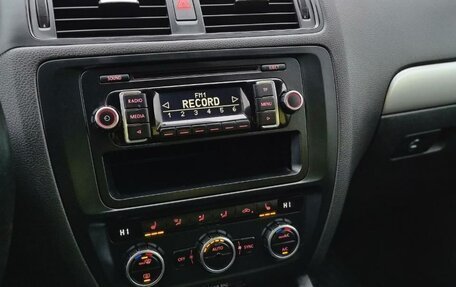 Volkswagen Jetta VI, 2013 год, 780 000 рублей, 36 фотография