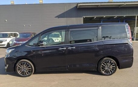 Toyota Esquire I, 2021 год, 2 093 000 рублей, 8 фотография