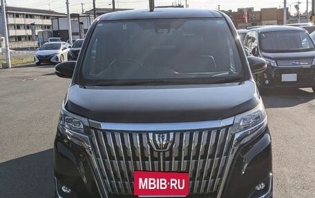 Toyota Esquire I, 2021 год, 2 093 000 рублей, 2 фотография