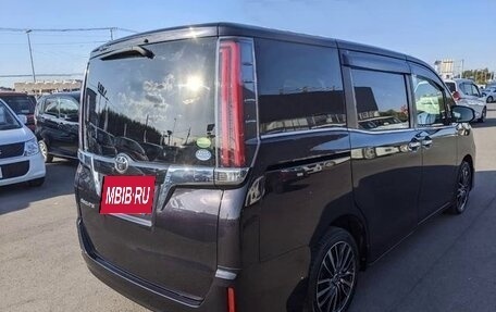 Toyota Esquire I, 2021 год, 2 093 000 рублей, 4 фотография