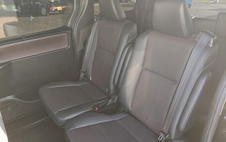 Toyota Esquire I, 2021 год, 2 093 000 рублей, 18 фотография