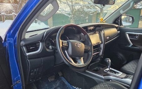 Toyota Fortuner II, 2018 год, 3 299 999 рублей, 9 фотография