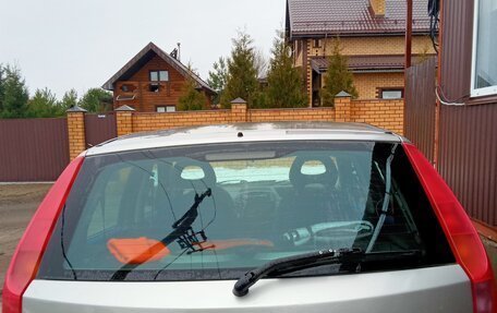 Fiat Punto III Punto Evo рестайлинг, 2001 год, 70 000 рублей, 3 фотография