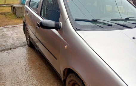 Fiat Punto III Punto Evo рестайлинг, 2001 год, 70 000 рублей, 4 фотография